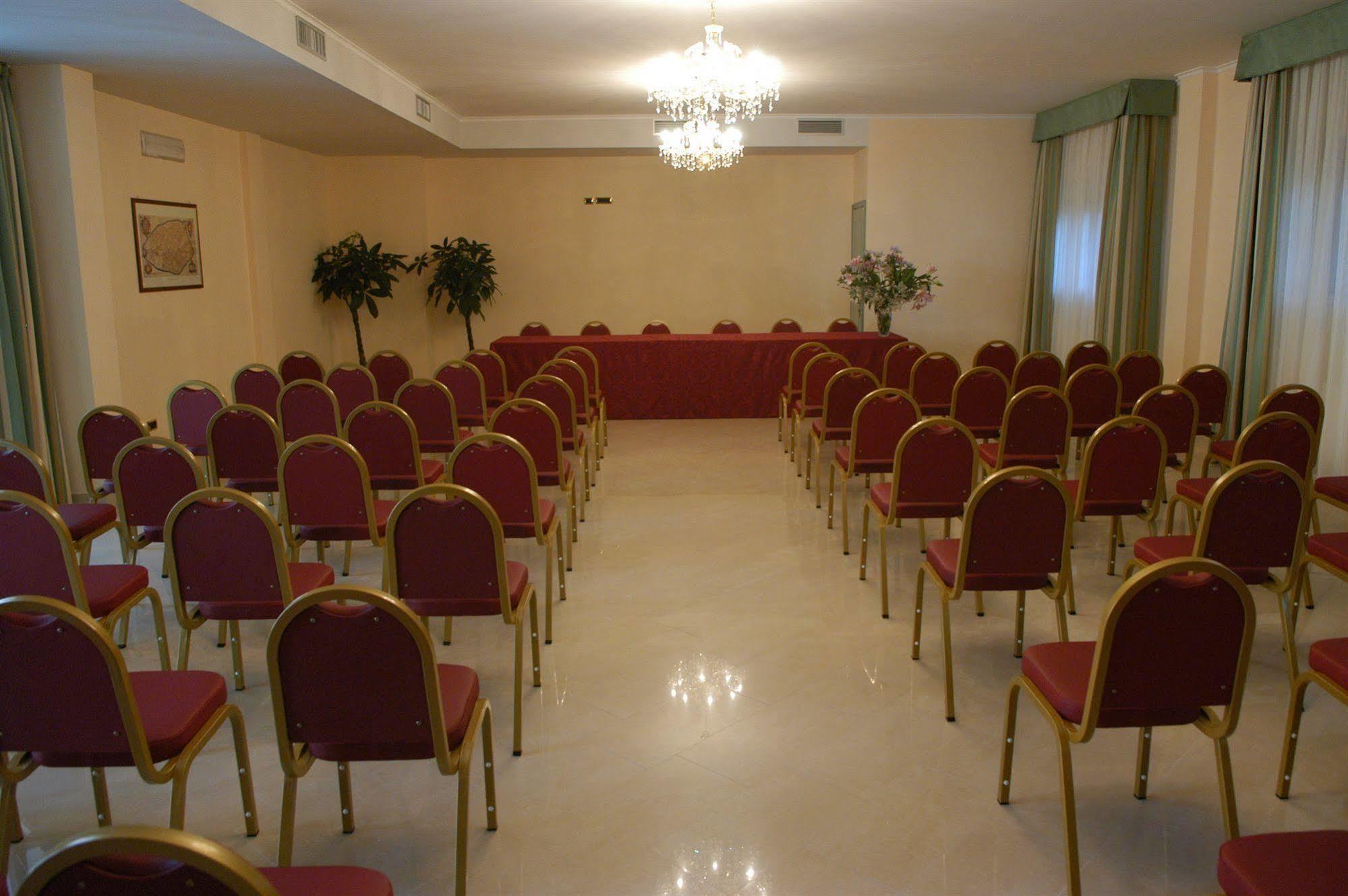 Pilgrim'S Hotel Cicognolo Екстер'єр фото