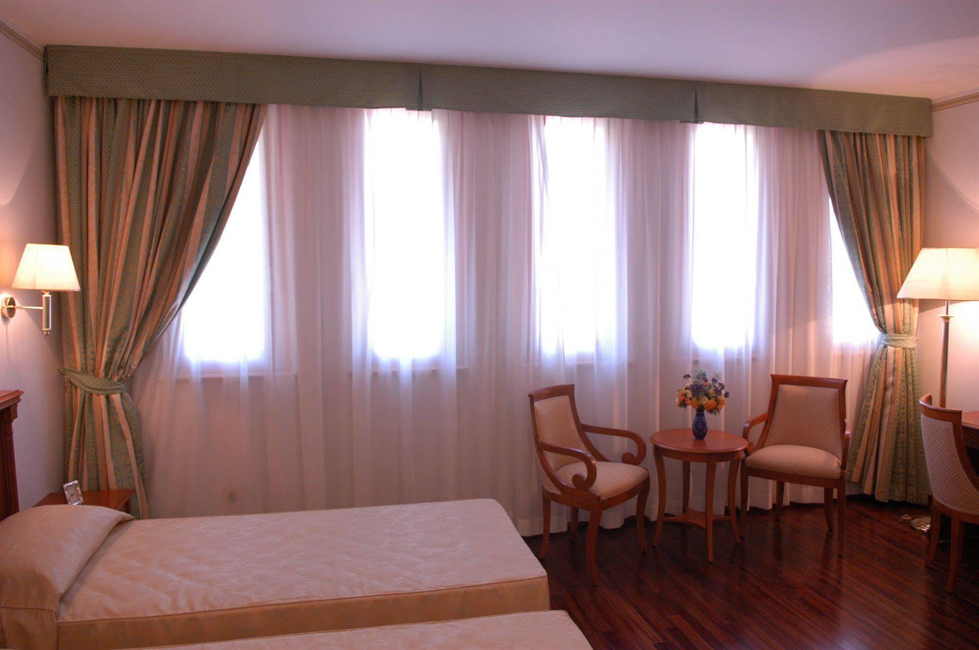Pilgrim'S Hotel Cicognolo Екстер'єр фото